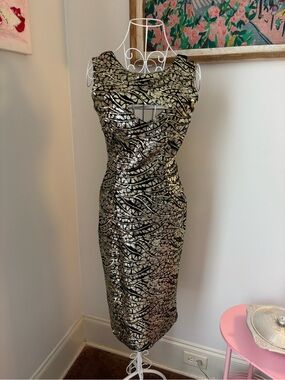 Tatyana Gold Digger Sheath Dress - Elegant Evening Wear